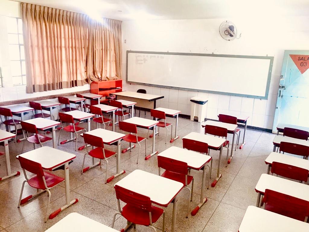 Escola_Municipal_Dalísia_Doles_(Sala_de_aula)