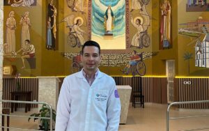 Ir Michael Dourado. Foto de Marisa Paiva