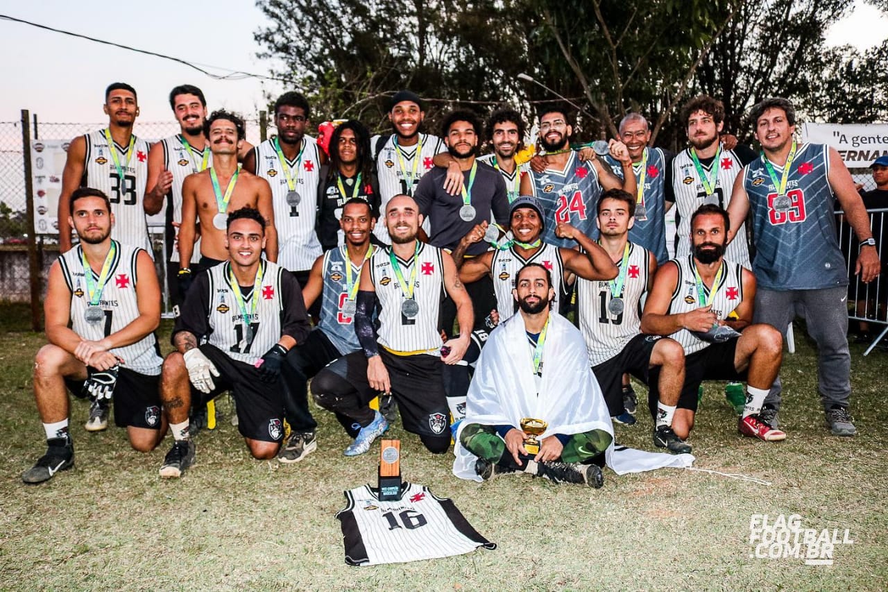 foto do André Limas, safety do Vasco Almirantes, durante a super final de flag football