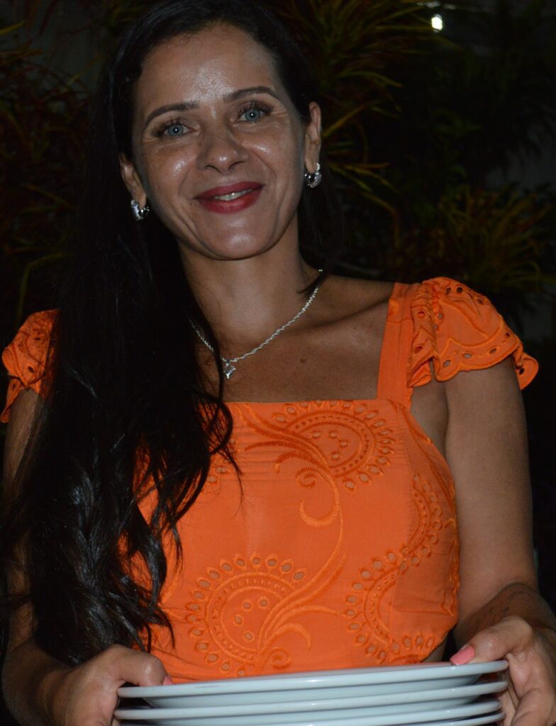 O atributo alt desta imagem está vazio. O nome do arquivo é DSC_0140-1-784x1024.jpg