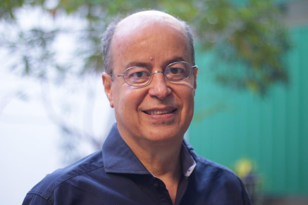 Foto do professor Lisandro Nogueira